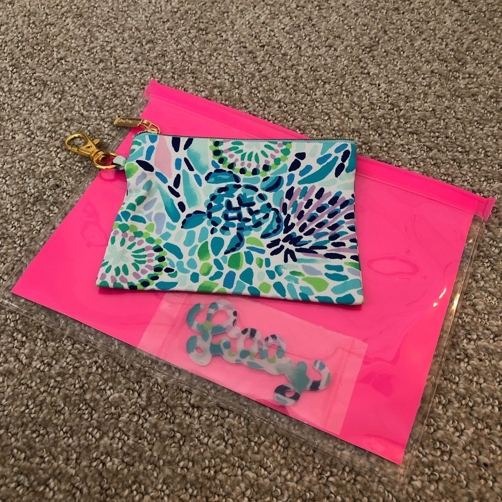 Lilly Pulitzer blue Ibiza open water zip pouch and mask extender (kids size)